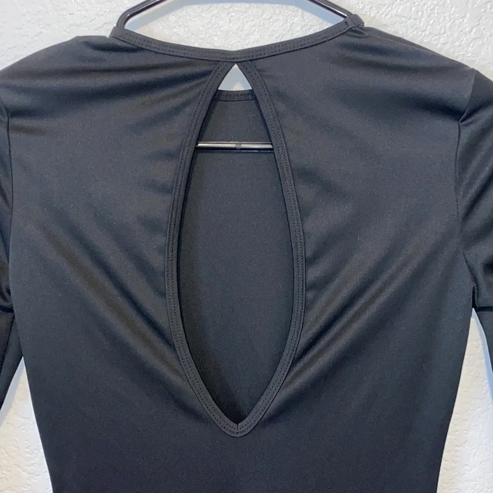 Dress - Picture 7 of 7